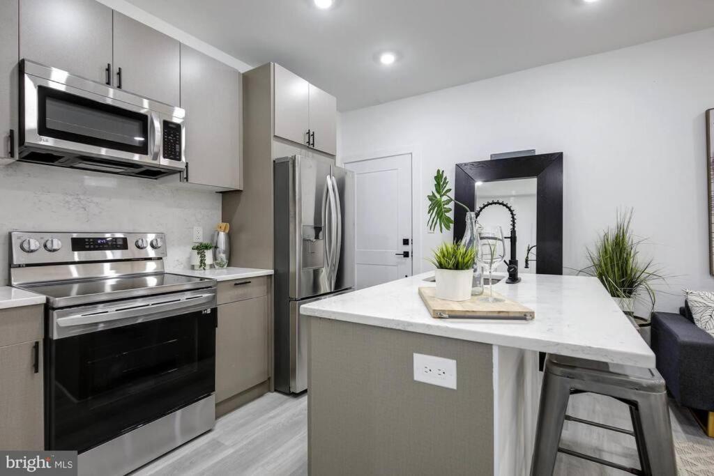 Brandnew Luxury Capitol Hill Apt! Near Free Trolly واشنطن المظهر الخارجي الصورة