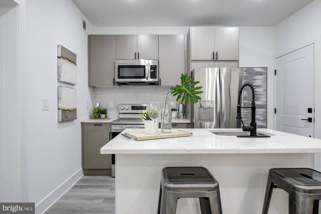Brandnew Luxury Capitol Hill Apt! Near Free Trolly واشنطن المظهر الخارجي الصورة